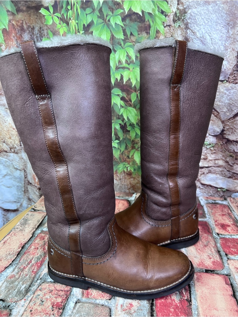 FRYE Tan and Brown Sherpa Lined Shearling Log Sole Tall Riding Boots, 5.5 - Picture 9 of 16